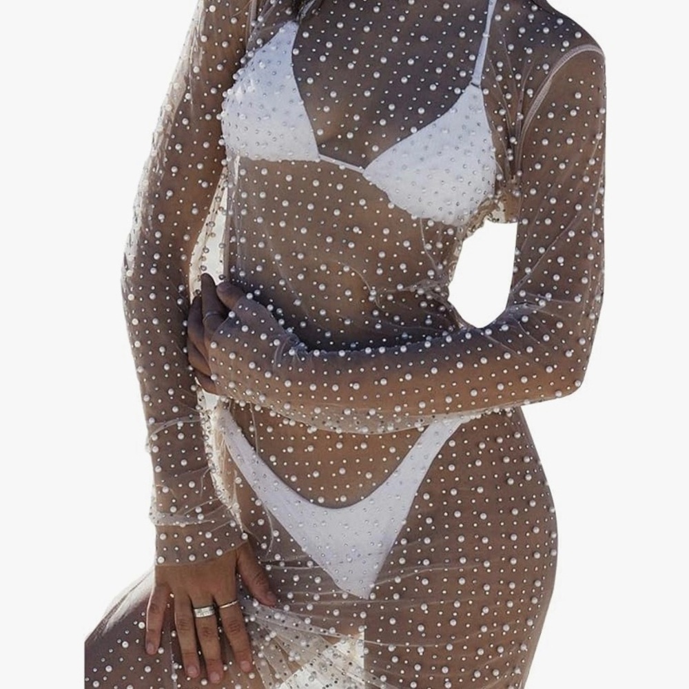 Bought on Amazon for maternity photos, worn 1x